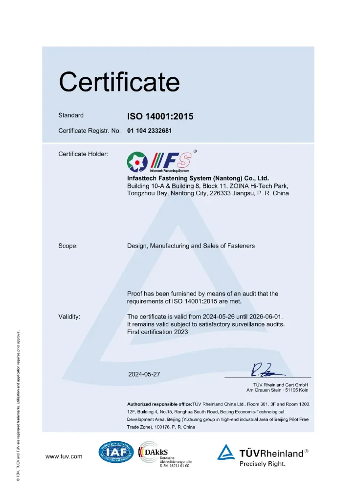 盈锋防水 ISO9001、CE、RoHS 等权威认证资质证书，200 + 屋面防水专利证书展示